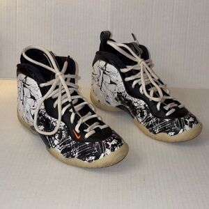 Nike Little Posite One BP Shattered Backboard Youth Size 3.5 EUC